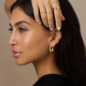 ORELIA - Gold Interlocking Rings